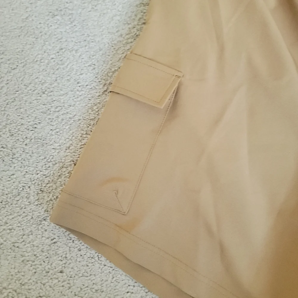 NWT Escape ESC Cargo Shorts M
